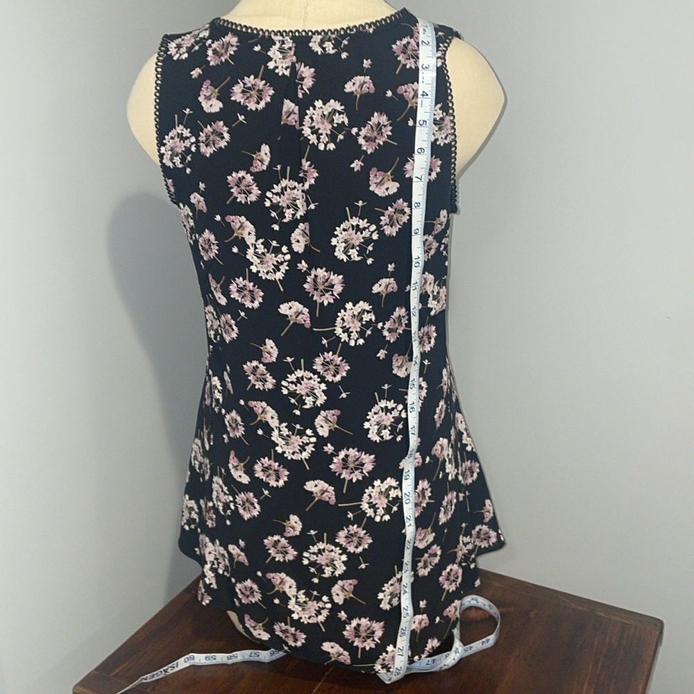 White House Black Market Sleeveless Tunic Size XS - Picture 9 of 12